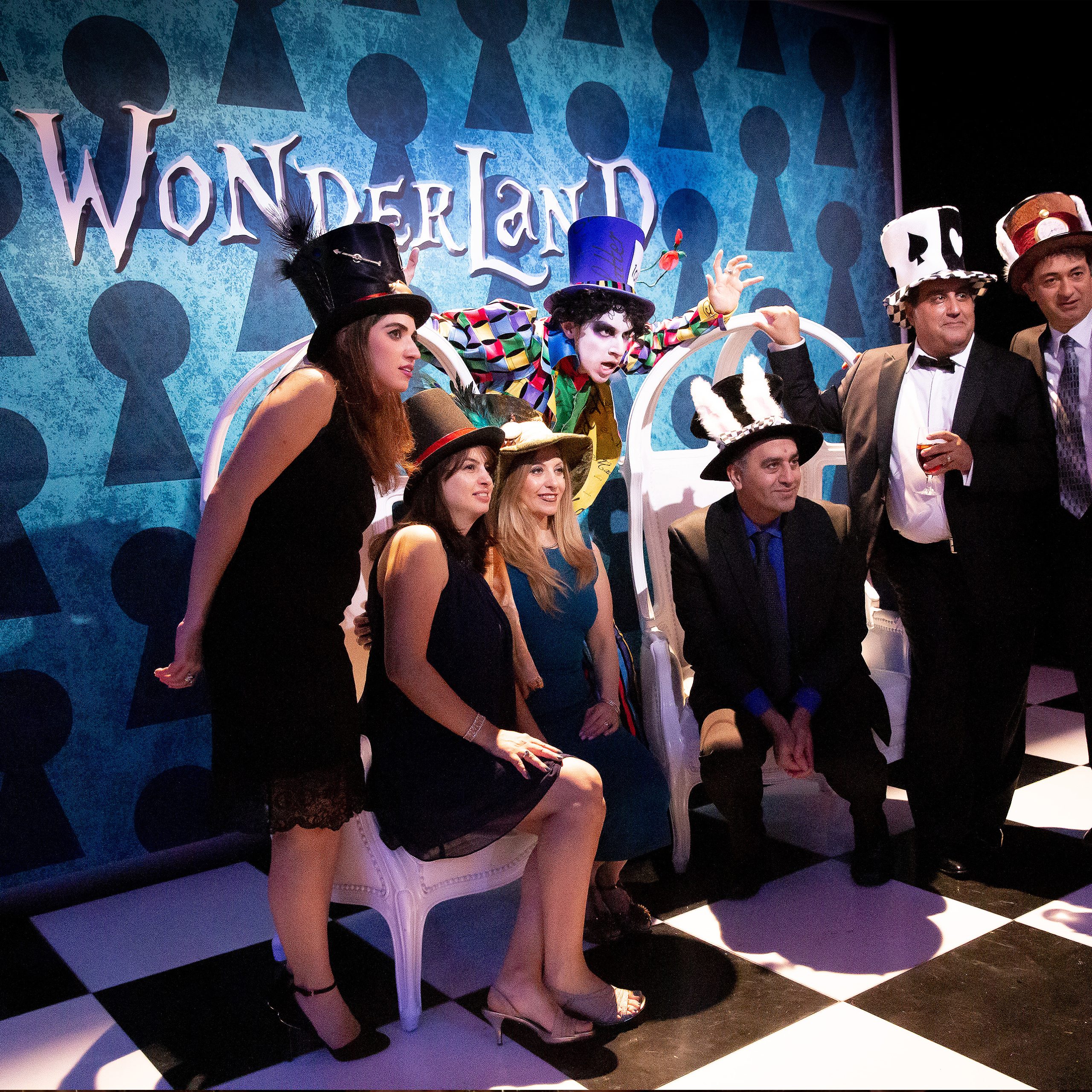 wonderland-square-3 wonderland-square-3